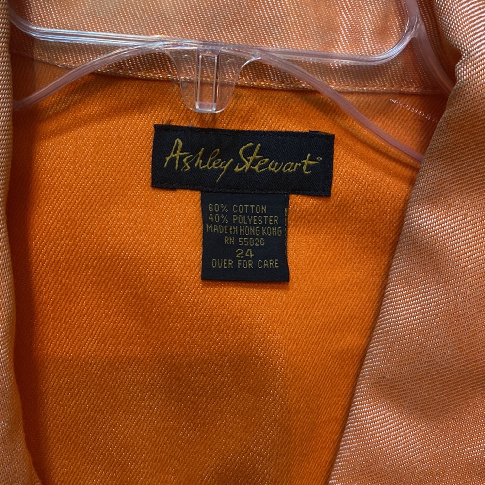 Vest - Picture 2 of 3